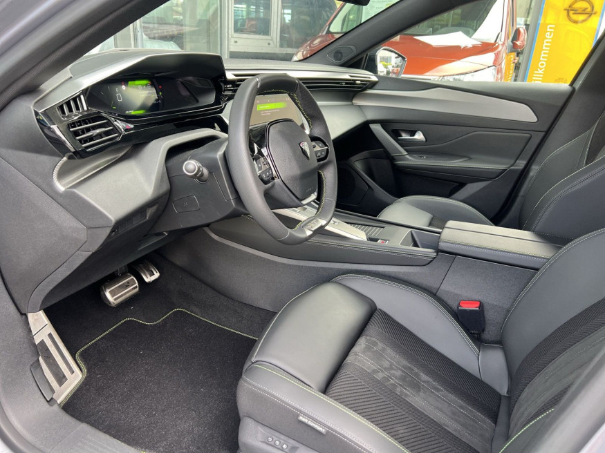 PEUGEOT 308 GT BlueHDi 130 EAT8 SHZ, NAV