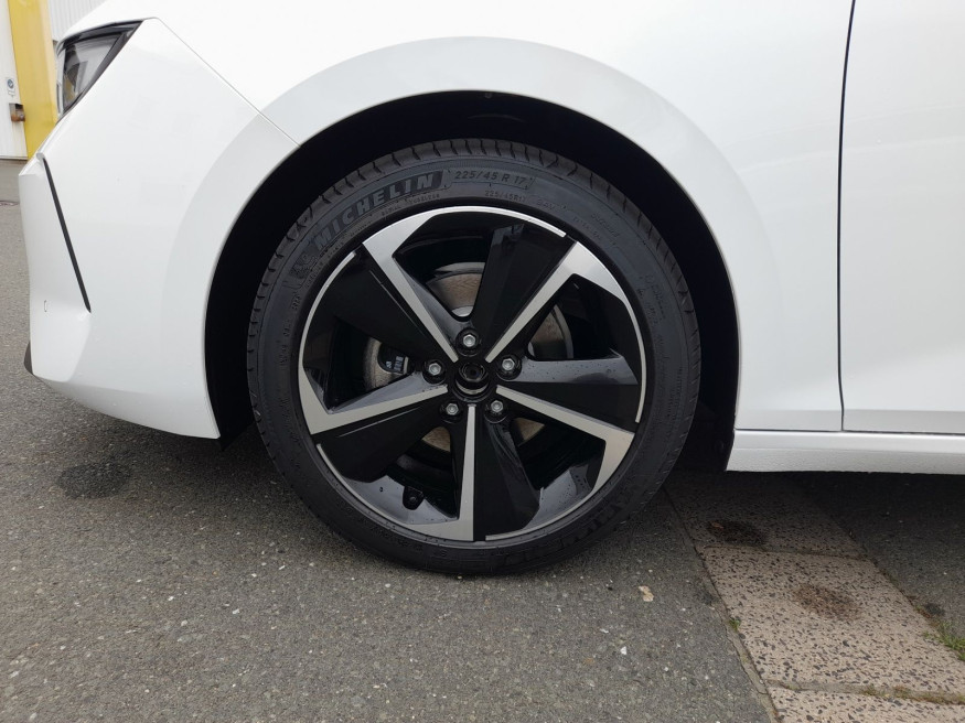 OPEL Astra Elegance 1.2 AGR, Intelli *NP*