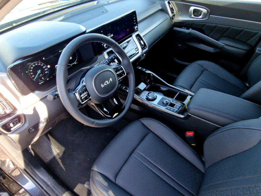 KIA Sorento 1.6T-GDi HEV 2WD Spirit AT6