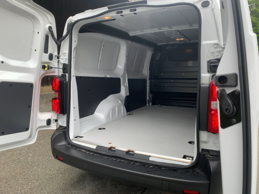 OPEL Vivaro Cargo L, Klima, PDC, DAB