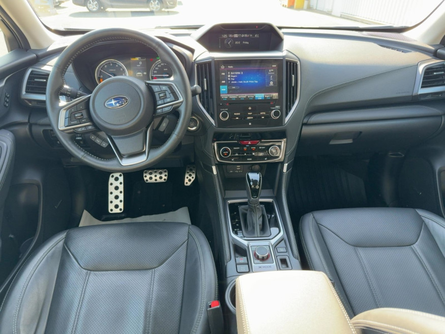 SUBARU Forester Platinum