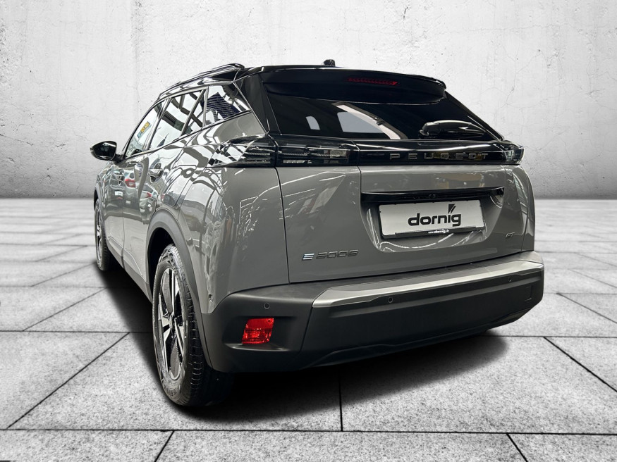 PEUGEOT 2008 GT Elektromotor 156,PDC, LED