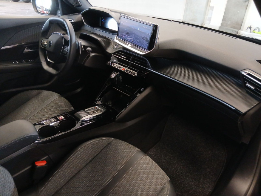 PEUGEOT 2008 Allure PT130 EAT8, SHZ, Kamera