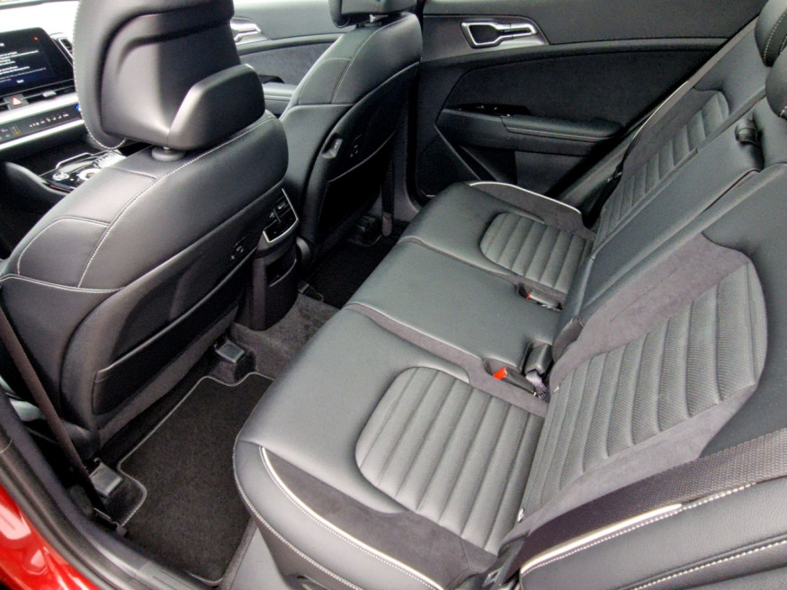 KIA Sportage 1.6T-GDi 48V GT-Line AWD DCT7