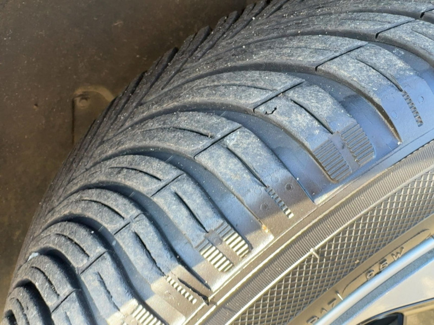 MG 4 Luxury, LED, SHZ