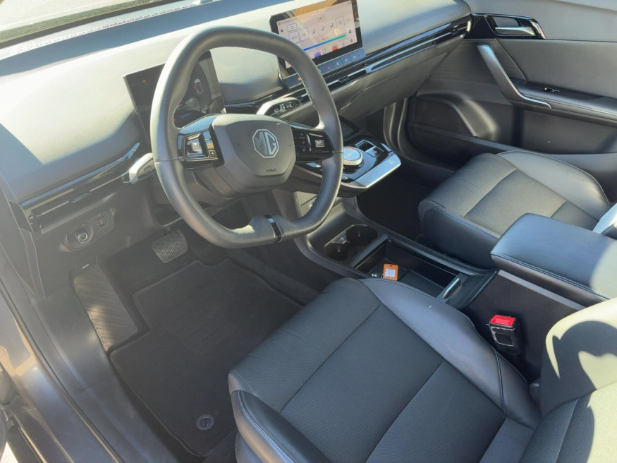 MG 4 Luxury, LED, SHZ