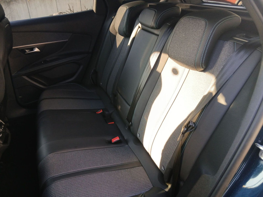 PEUGEOT 3008 Allure Pack PureTech 130