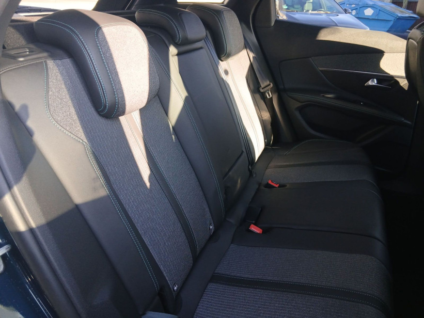 PEUGEOT 3008 Allure Pack PureTech 130