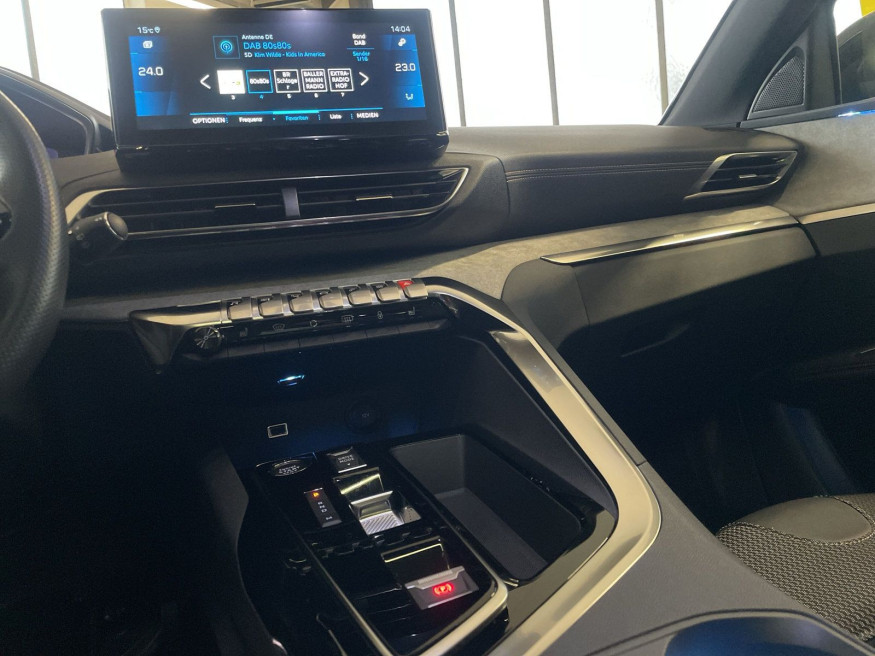 PEUGEOT 3008 GT, PureTech, LED, SHZ