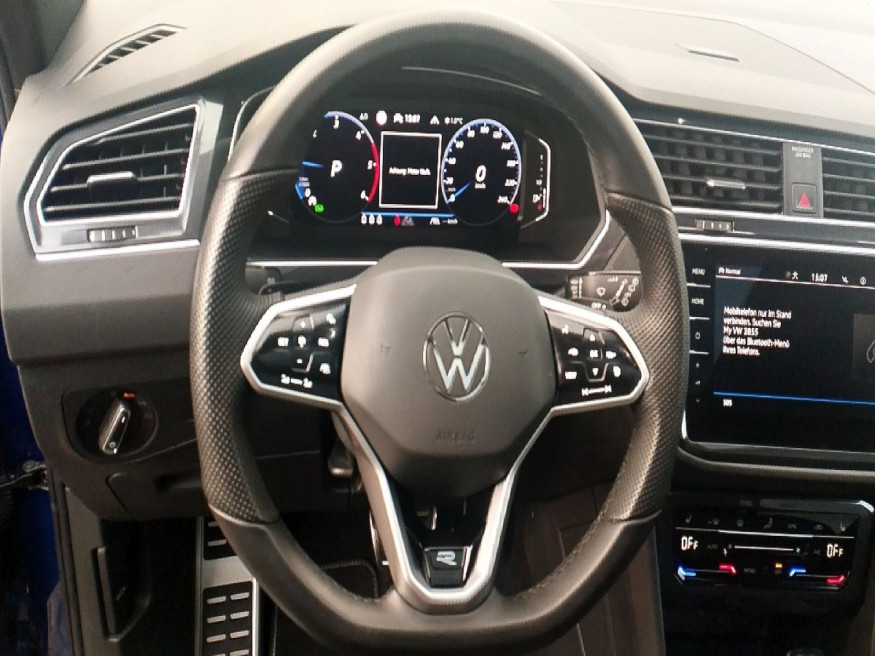VW Tiguan R-Line
