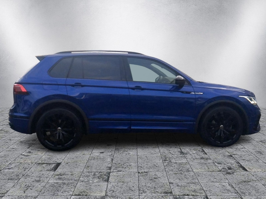 VW Tiguan R-Line
