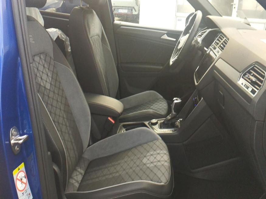 VW Tiguan R-Line