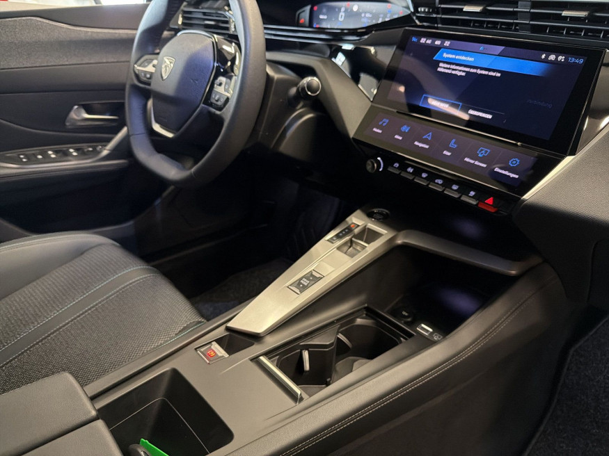PEUGEOT 308 Allure PureTech, LED, SHZ