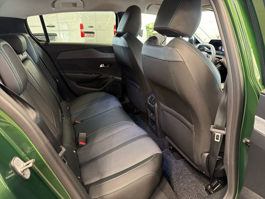 PEUGEOT 308 Allure PureTech, LED, SHZ