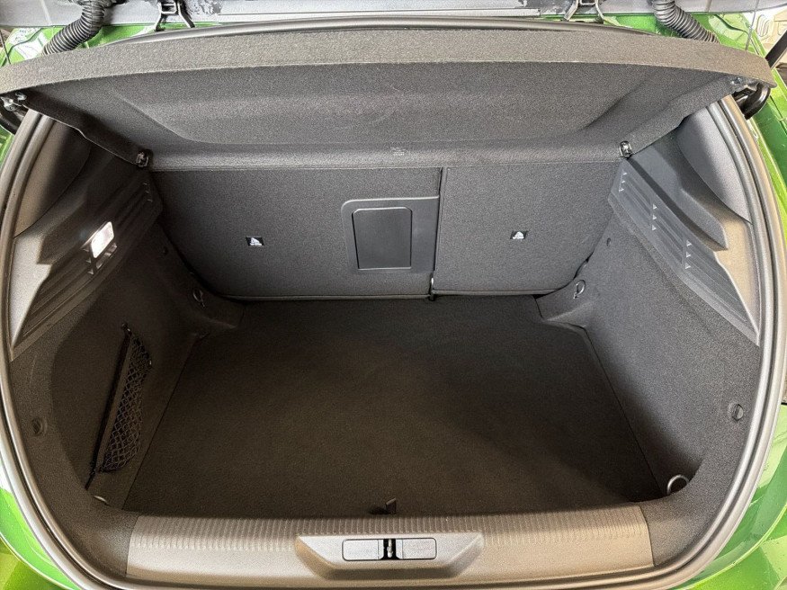 PEUGEOT 308 Allure PureTech, LED, SHZ