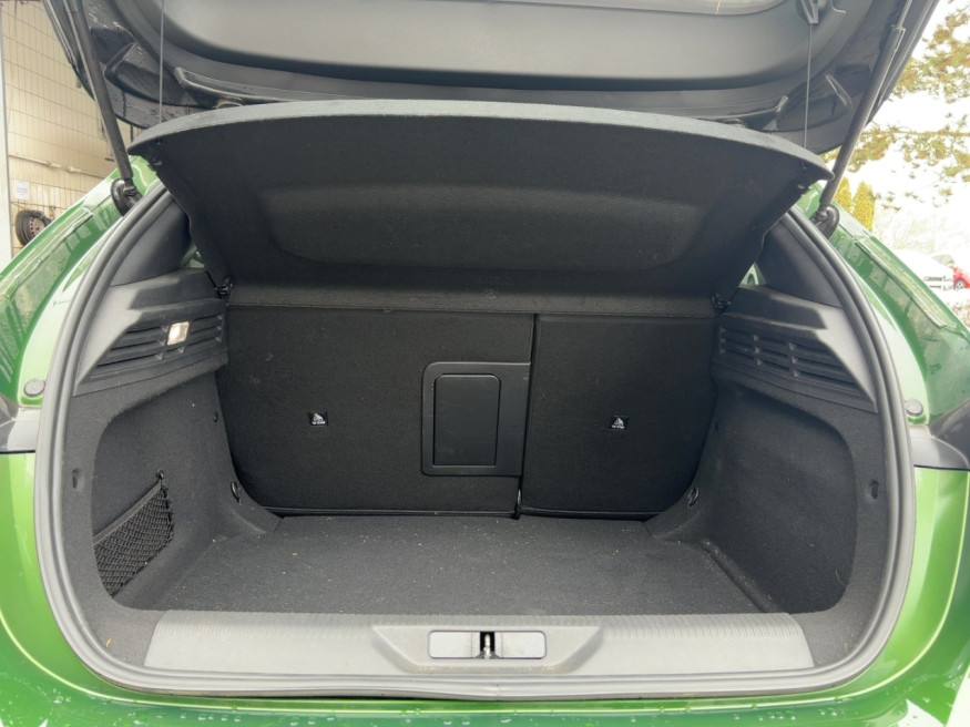 PEUGEOT 308 GT, PureTech, SHZ, LRHZ, LED