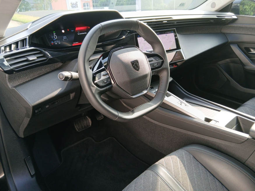 PEUGEOT 408 Allure Pack PT 130 EAT8