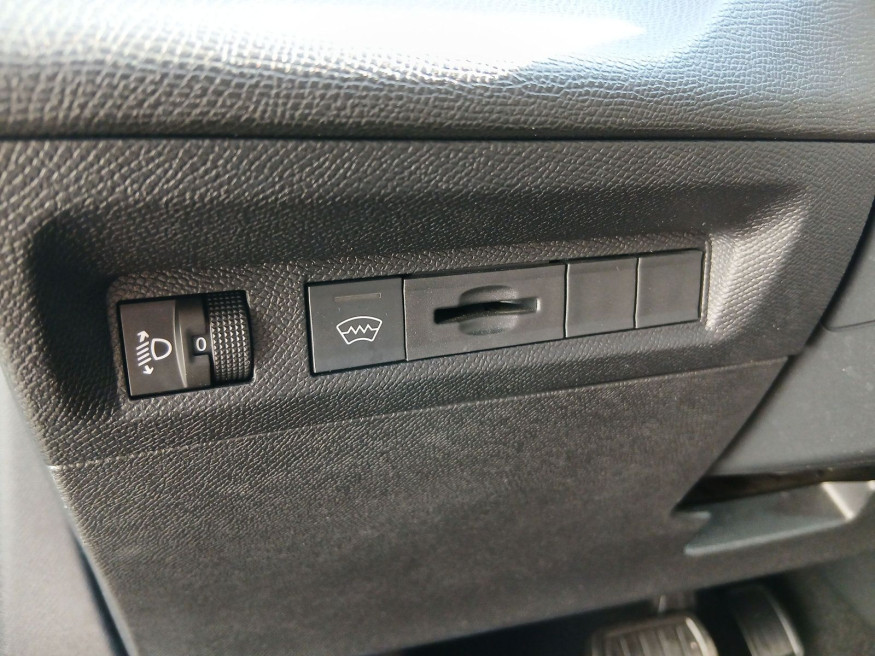 PEUGEOT 408 Allure Pack PT 130 EAT8