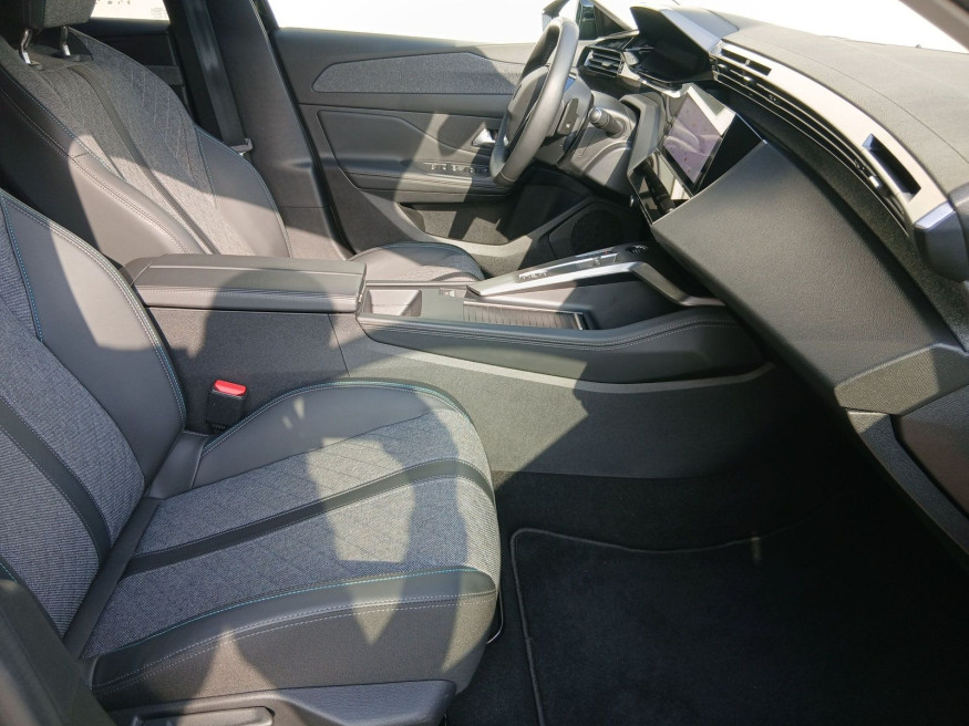 PEUGEOT 408 Allure Pack PT 130 EAT8