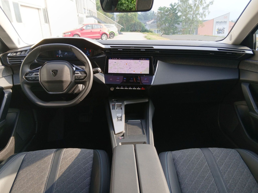 PEUGEOT 408 Allure Pack PT 130 EAT8