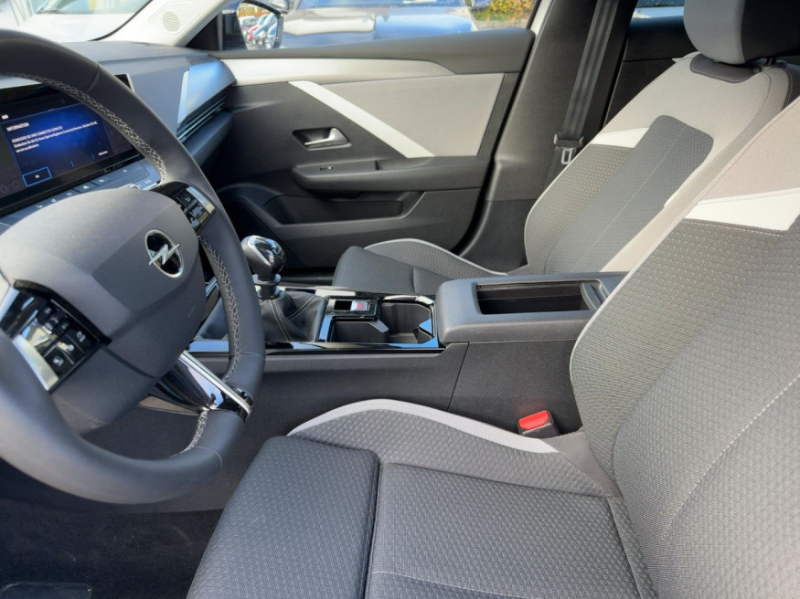 OPEL Astra Enjoy, Navi, PDC, Kamera, SHZ