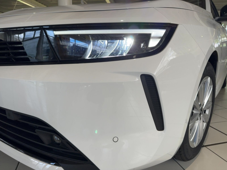 OPEL Astra ST Edit.,AHK,Kamera,SHZ,LED