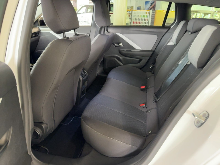 OPEL Astra ST Edit.,AHK,Kamera,SHZ,LED