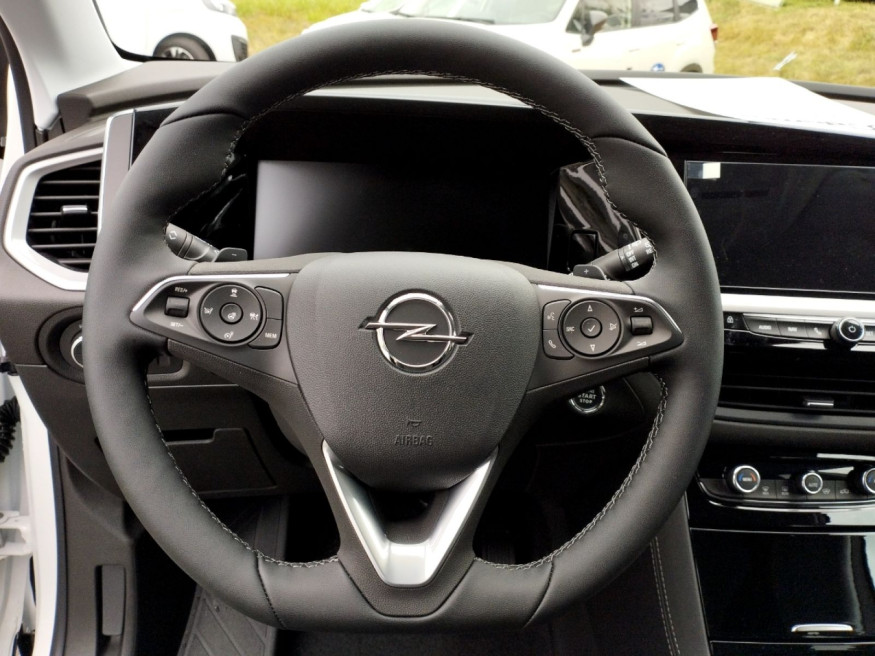 OPEL Grandland Ultimate, Navi, LED, Klimaaut.