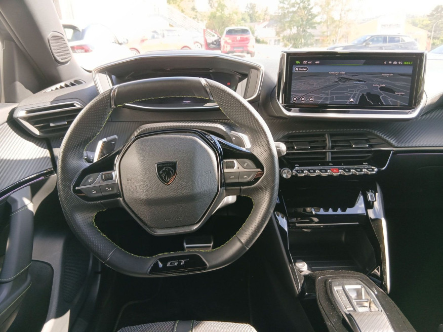 PEUGEOT 2008 GT PureTech 130 EAT8