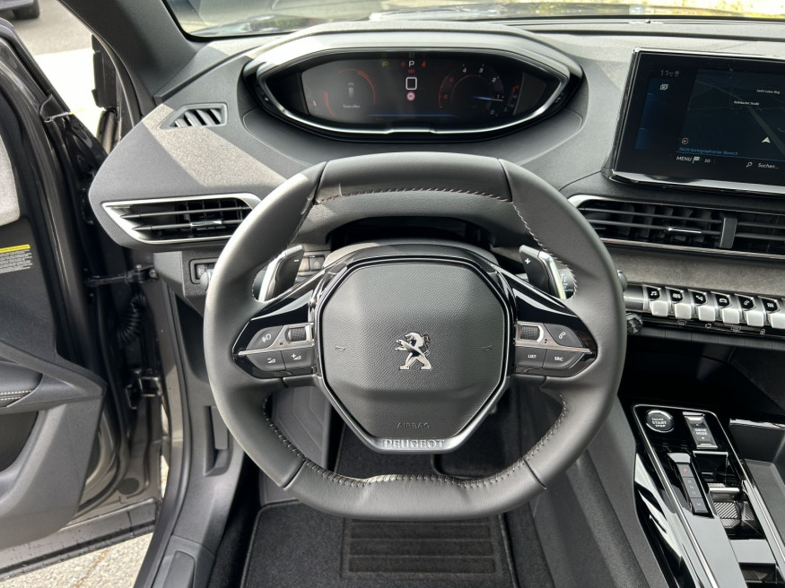 PEUGEOT 5008 Allure Pack B-HDi 130 EAT8