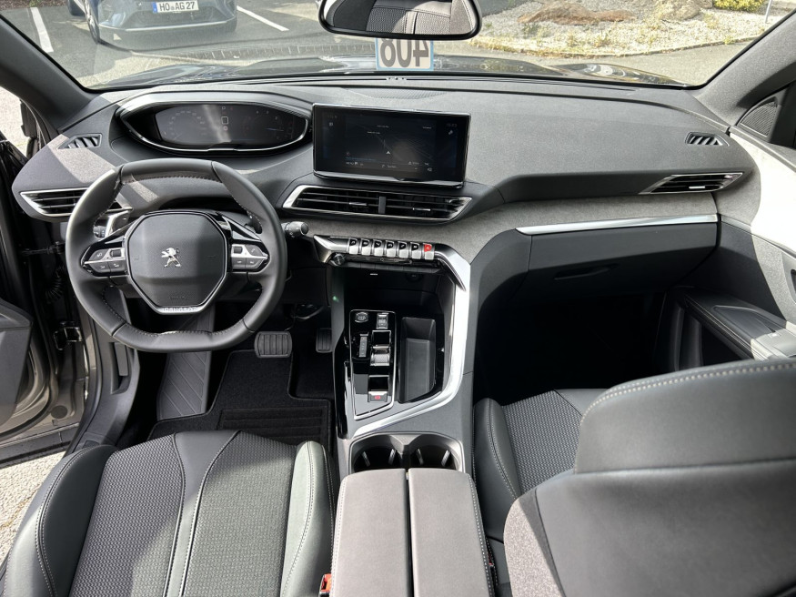 PEUGEOT 5008 Allure Pack B-HDi 130 EAT8