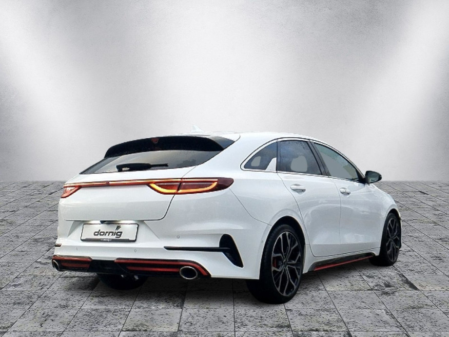 KIA Proceed GT, CD