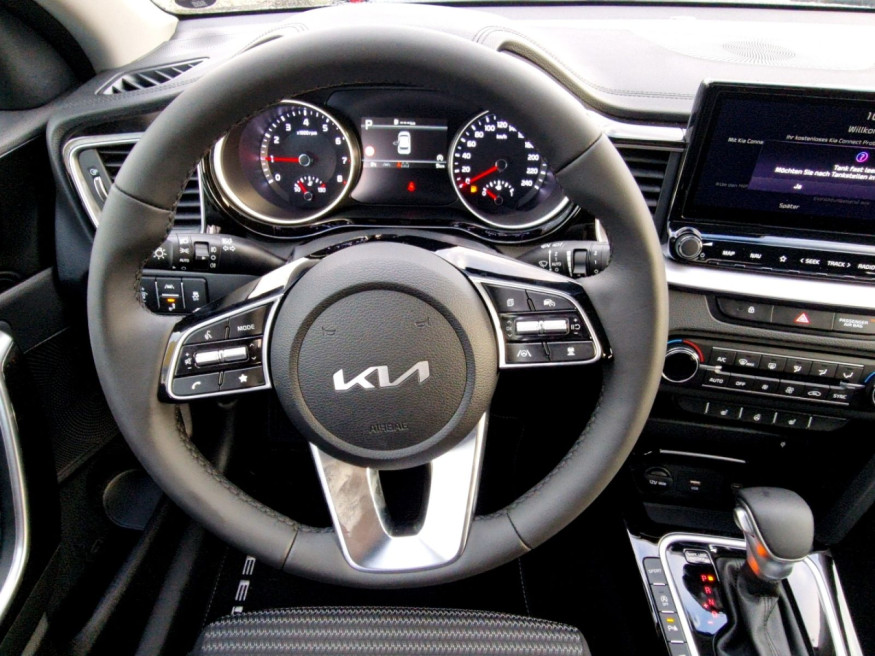 KIA Ceed 1.5 T-GDi Spirit DCT7