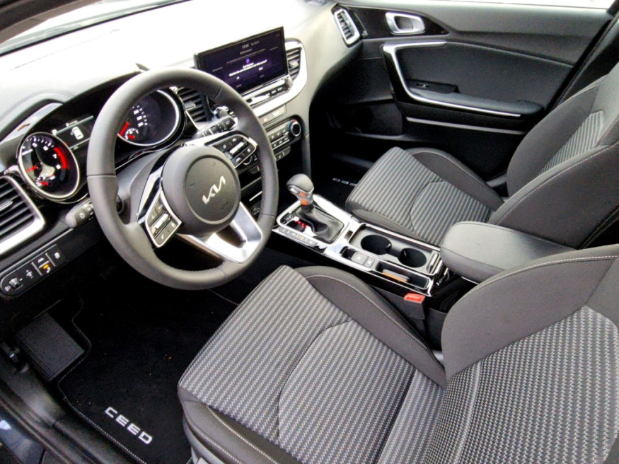 KIA Ceed 1.5 T-GDi Spirit DCT7