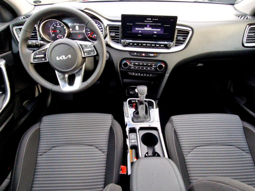 KIA Ceed 1.5 T-GDi Spirit DCT7