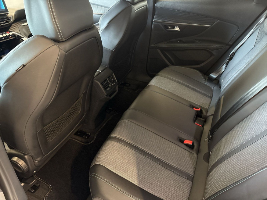 PEUGEOT 3008 AllurePack 130 EAT8
