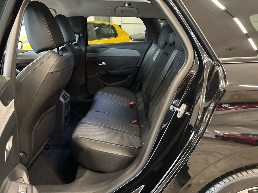 PEUGEOT 308 BlueHDi 130 EAT8, SHZ, LED