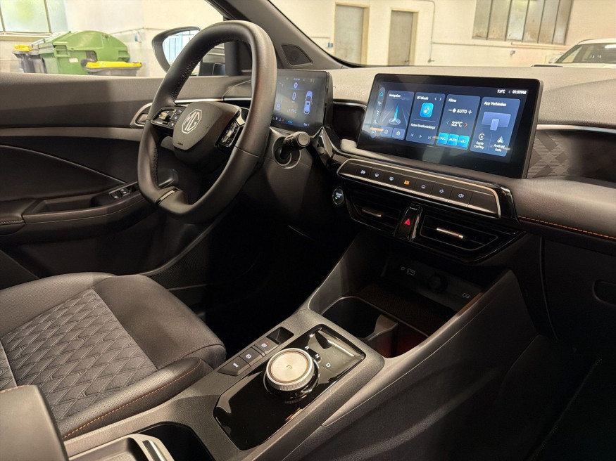 MG 3 Luxury, Kamera, SHZ, LED