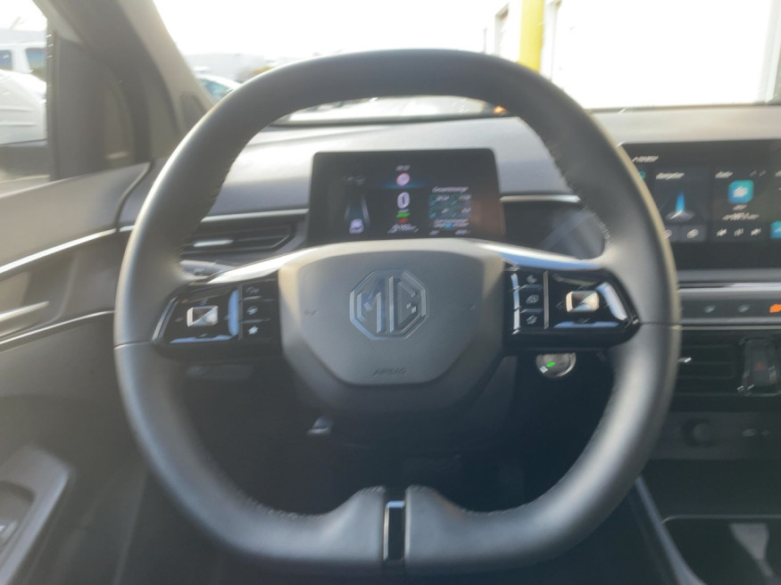 MG 3 Luxury, LED, SHZ, Kamera