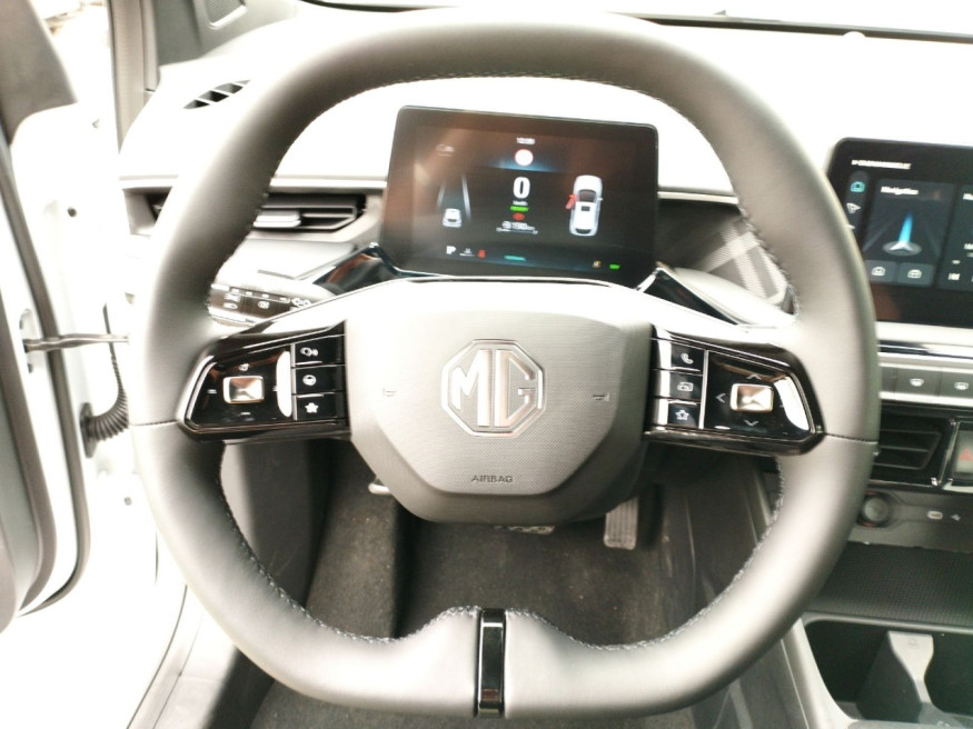 MG 3 Hybrid+ Luxury 1.5 *FP*