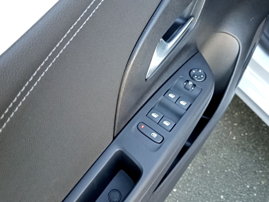 OPEL Corsa GS, Kamera, SHZ, LED