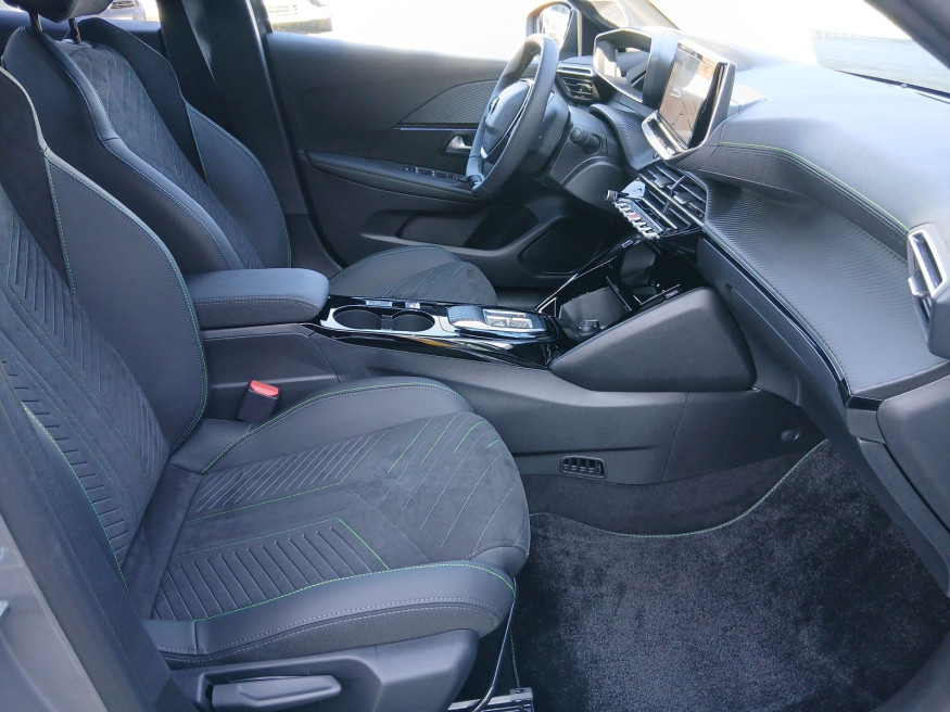 PEUGEOT 208 GT Hybrid 110