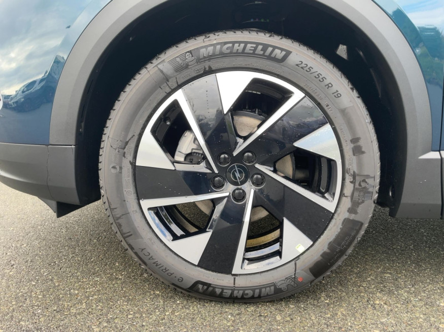 OPEL Grandland GS Hybrid *NP*