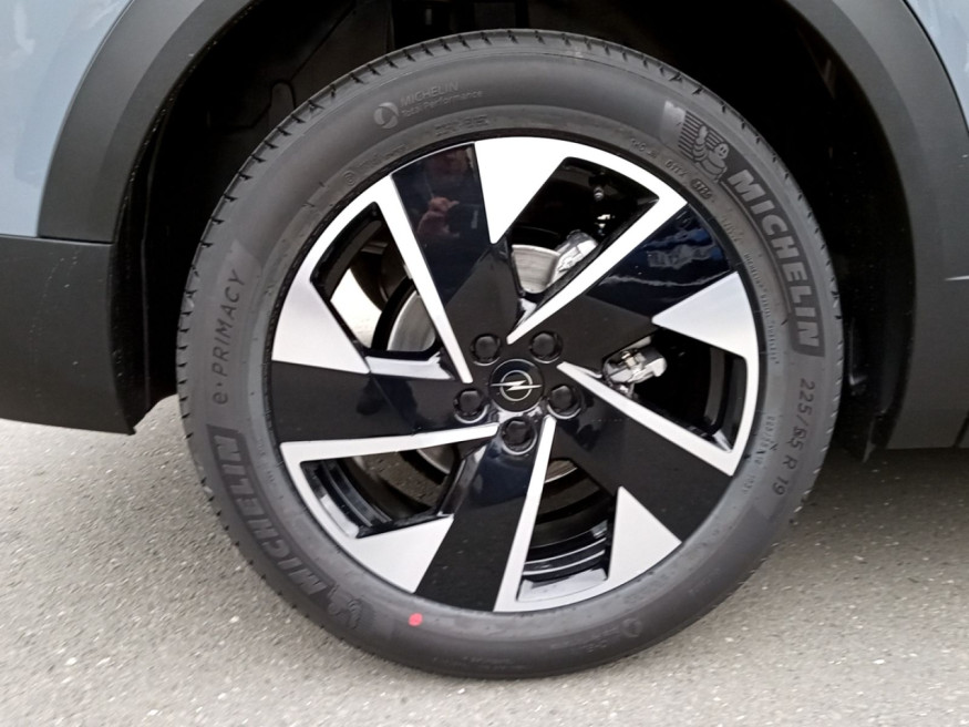 OPEL Grandland GS Hybrid *NP*