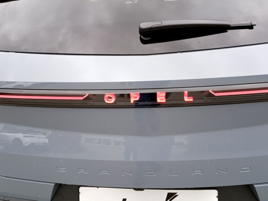 OPEL Grandland GS Hybrid *NP*