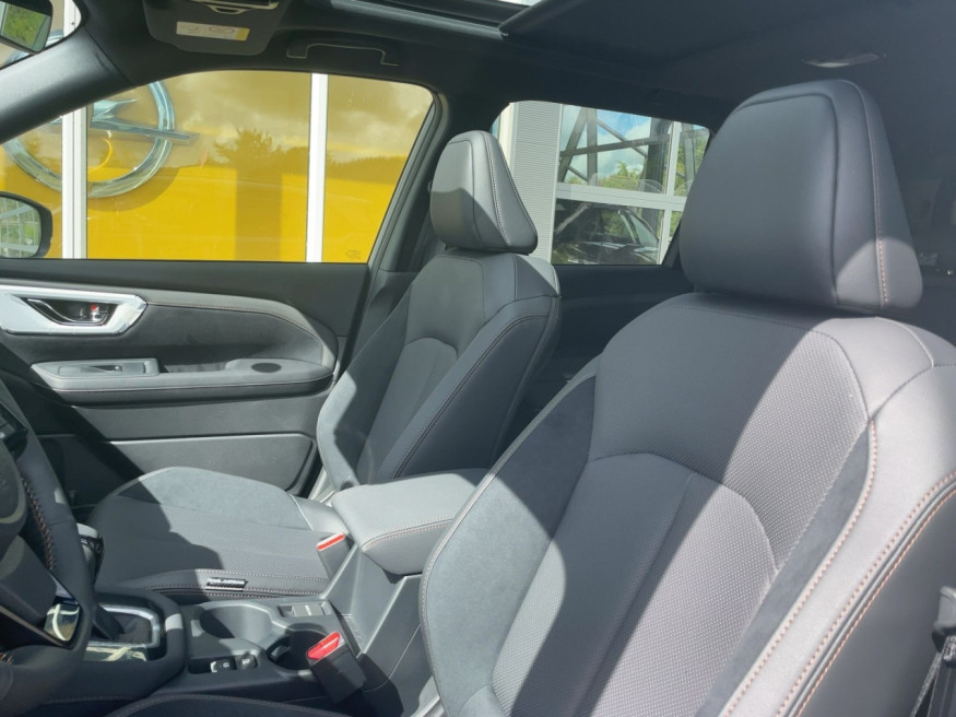 SUBARU Forester 2.0ie e-BOXER Platinum