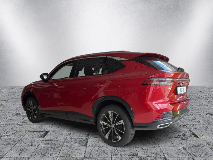 MG HS Luxury 1.5 AT MY24 *FP*