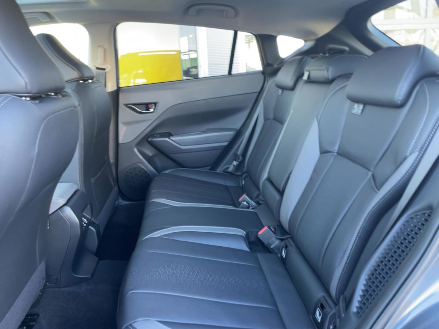 SUBARU Crosstrek Platinum 2.0ie e-Boxer