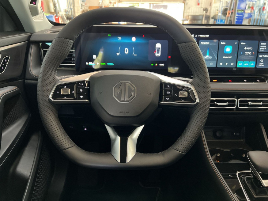 MG HS HEV Luxury MY25 *FP*