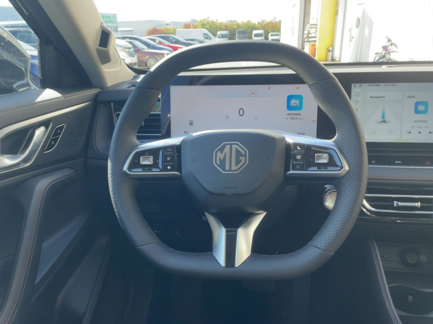 MG HS HEV Luxury MY25